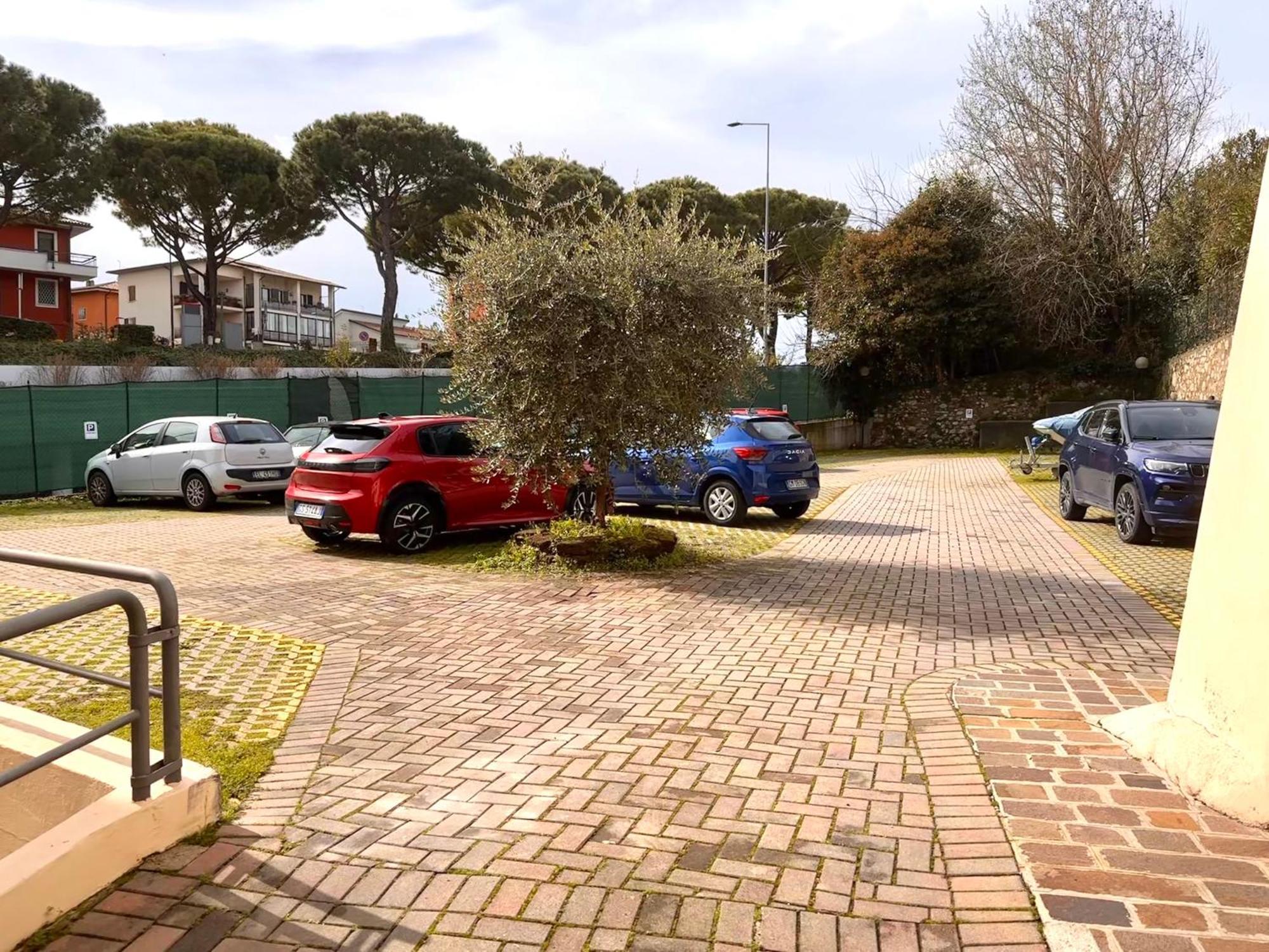 Gioiello Deco Nel Centro Storico Appartement Desenzano del Garda Buitenkant foto