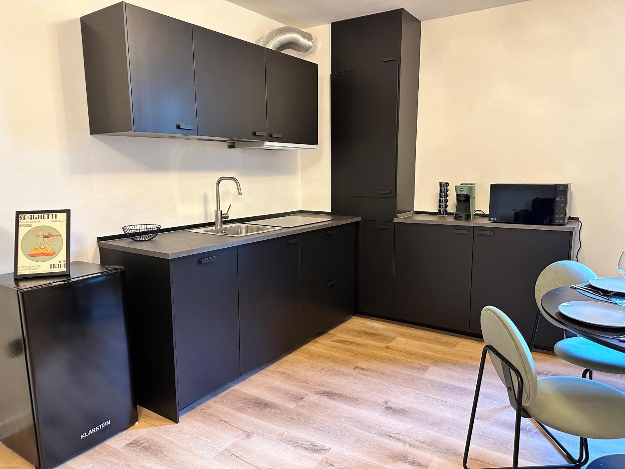 Gioiello Deco Nel Centro Storico Appartement Desenzano del Garda Buitenkant foto